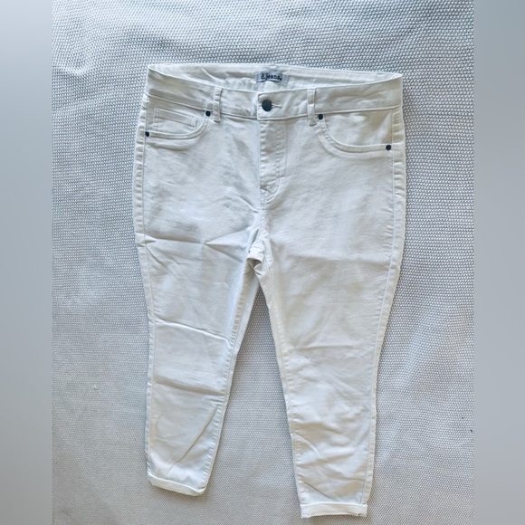 d. jeans Stretchy Women's Cropped White Jeans - Picture 2 of 9